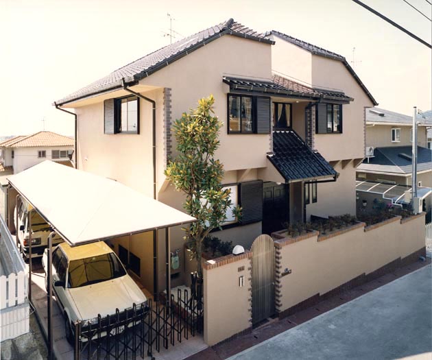 ���ʂ̏Z��O��